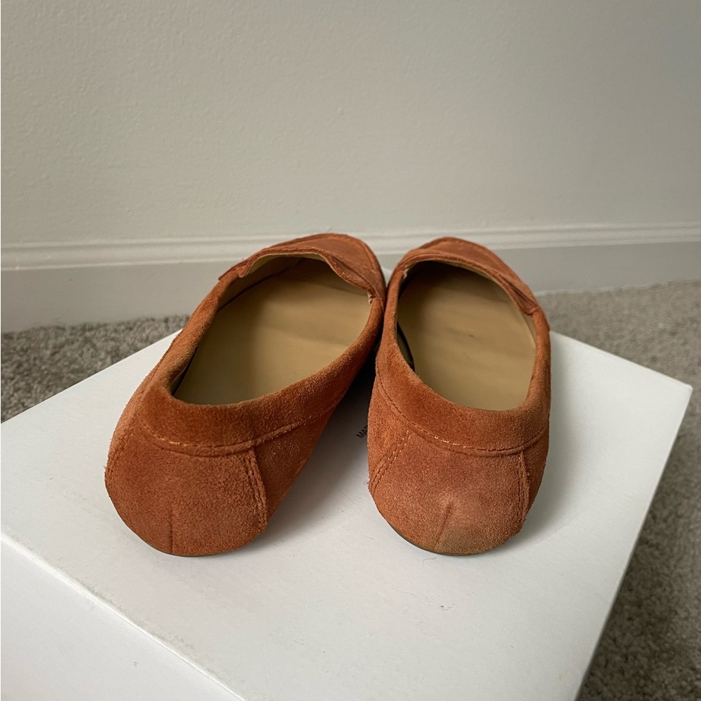 Talbots Women's Tan Leather Upper Classic Slip On Loafer Moccasins Size 8.5 - Picture 4 of 9